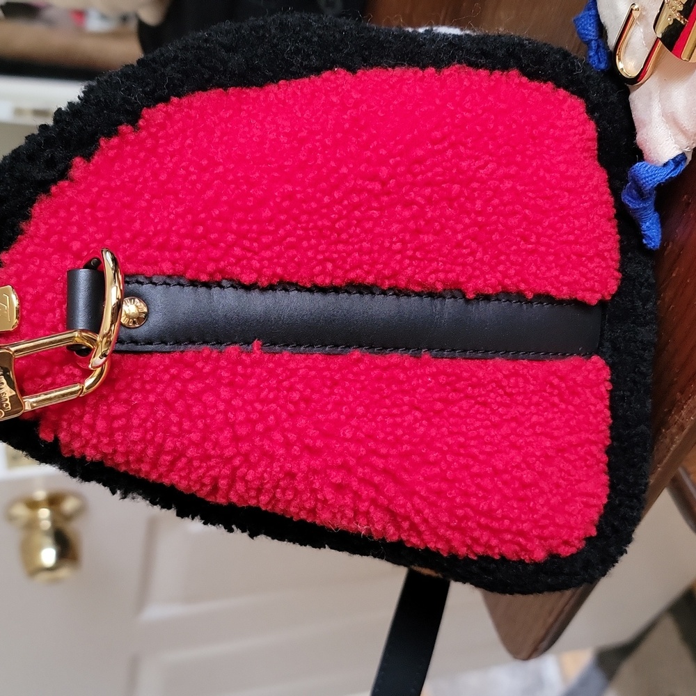 The Rare Color Louis Vuitton Speedy 25 Teddy Luxury Black Handbag - Picture 4 of 15